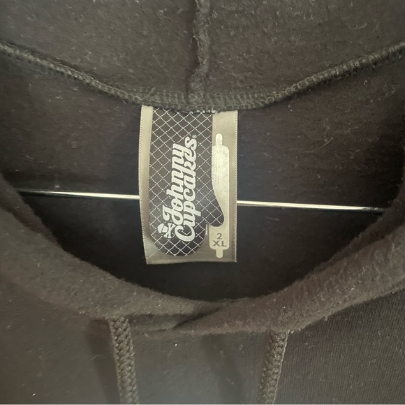 Johnny Cupcakes Cupcake & Crossbones Logo Hooded Sweatshirt 2XL Black - Picture 2 of 3